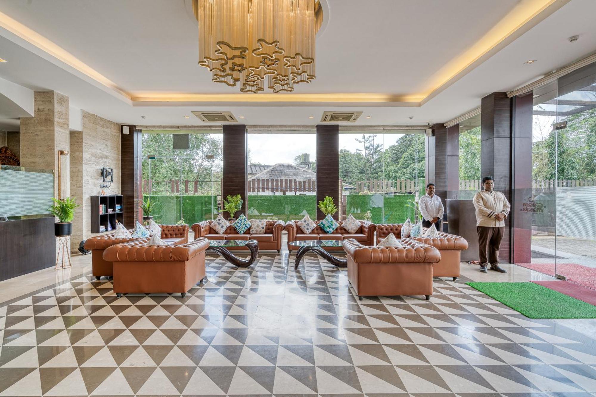 Hotel Grand Visava Lonavala Exteriör bild