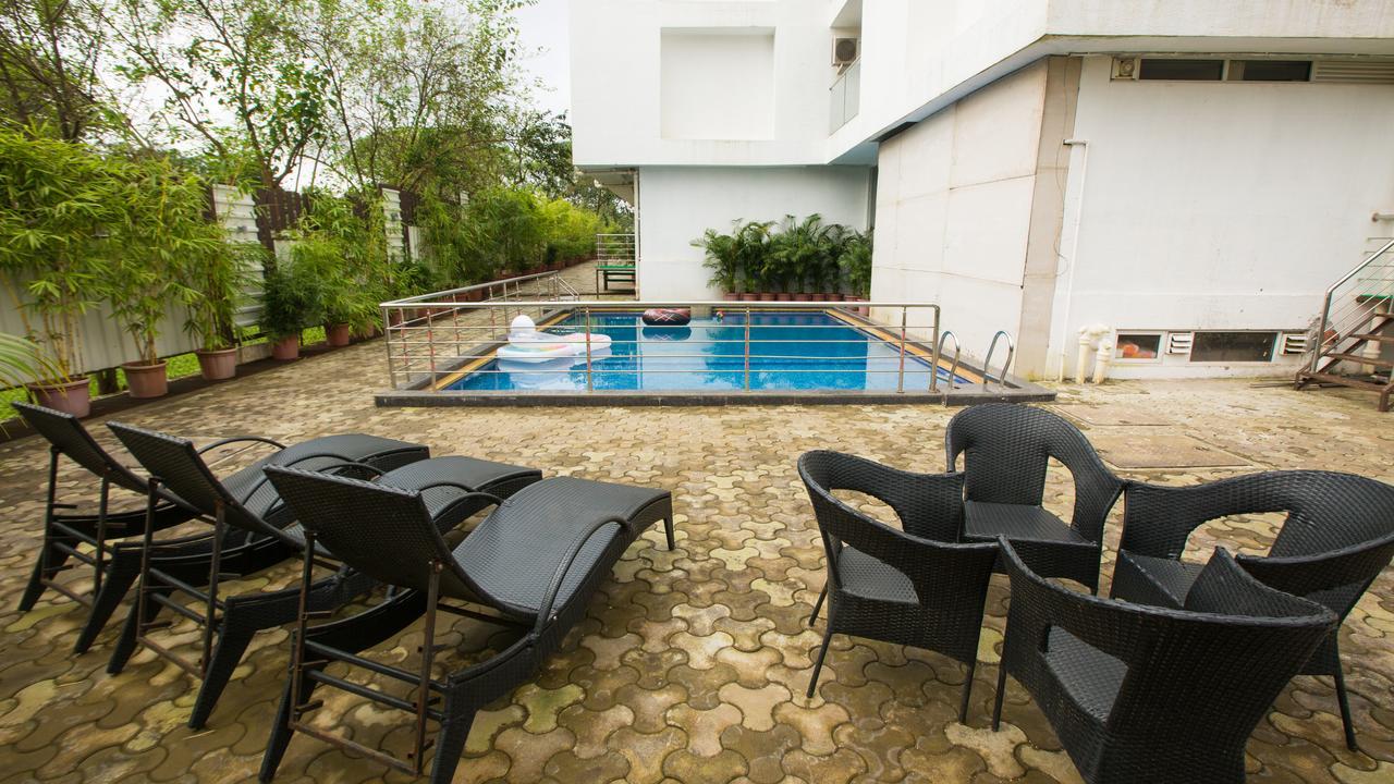 Hotel Grand Visava Lonavala Exteriör bild